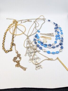 Vintage to modern mixed jewelry lot necklaces and more
